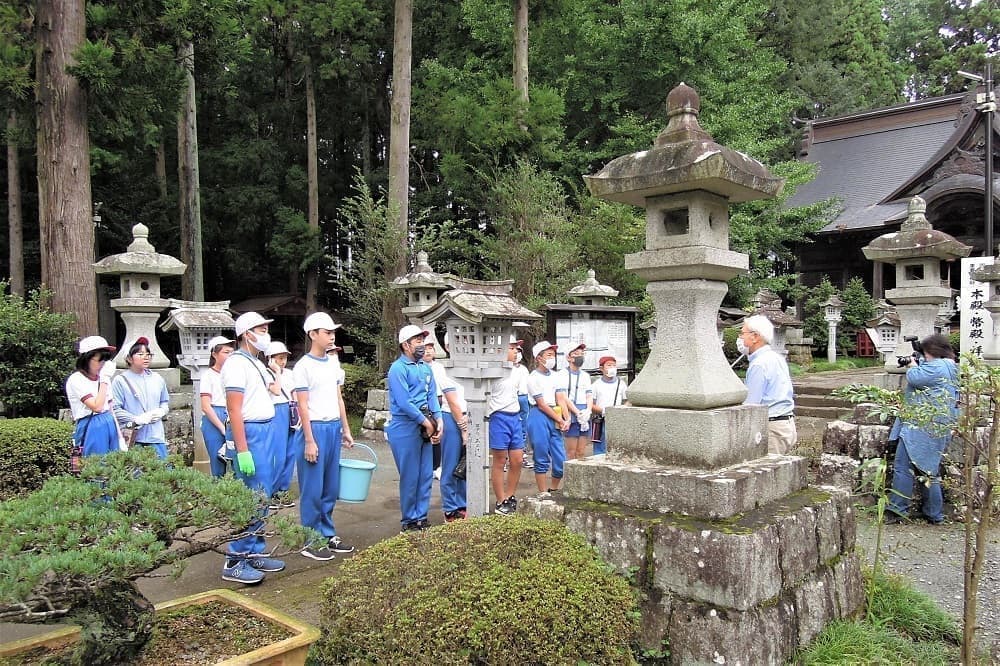 涼ヶ岡八幡神社 八幡小学校