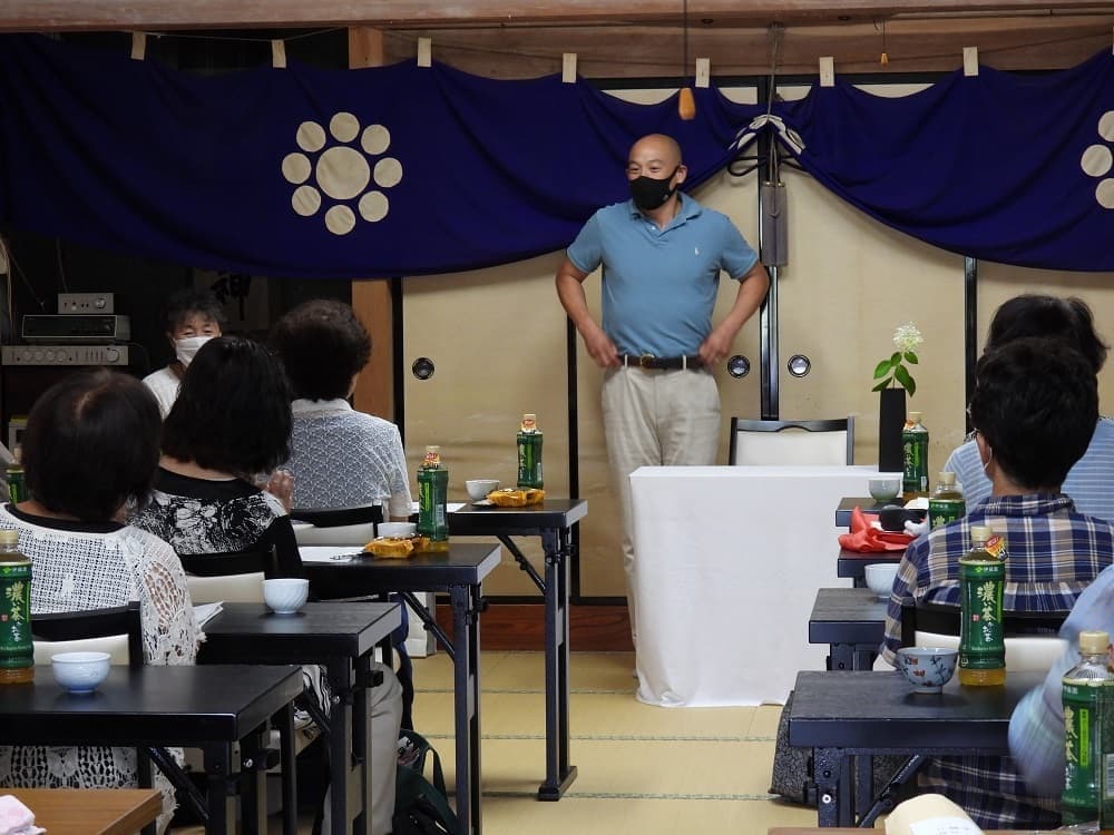 涼ヶ岡八幡神社 敬神婦人会