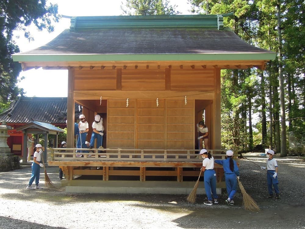 涼ヶ岡八幡神社