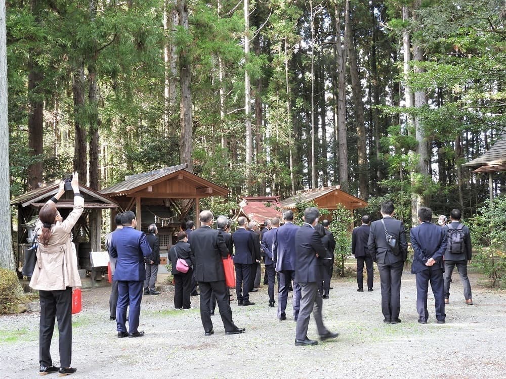 涼ヶ岡八幡神社 末社