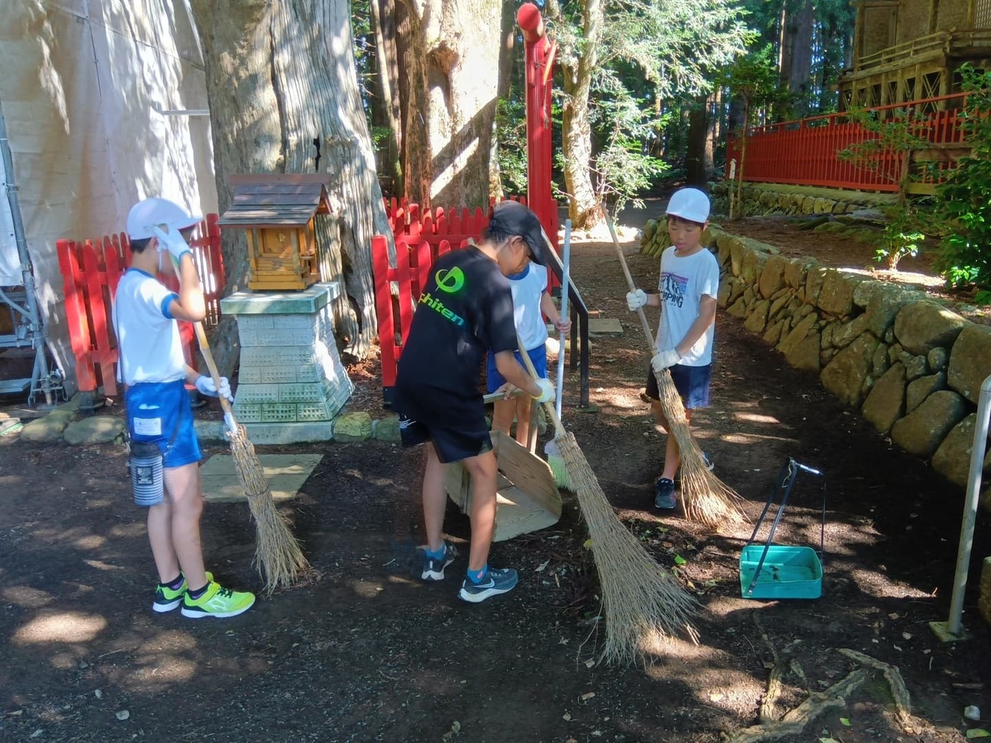 涼ヶ岡八幡神社 相馬市立八幡小学校
